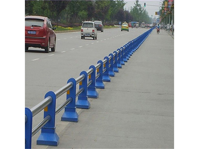 四川交通護(hù)欄的防撞功能 保障道路安全的堅實防線