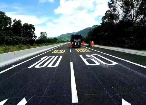 深圳園區(qū)改造項目 道路新舊改造與瀝青鋪設(shè)及交通設(shè)施升級