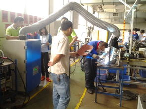 德州道路設(shè)施專用 移動式濾筒除塵器高效凈化鋼筋絲網(wǎng)焊接煙塵